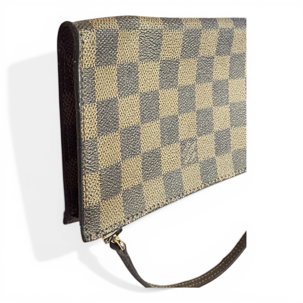Louis Vuitton Neverfull Pouch in Damier Ebene W/ Strap Attachment • Authentic - Picture 6 of 16